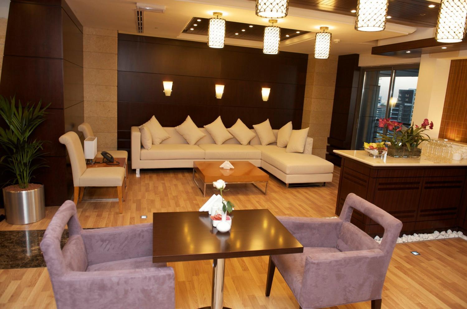 Grand Bellevue Hotel Apartment Дубай Екстериор снимка