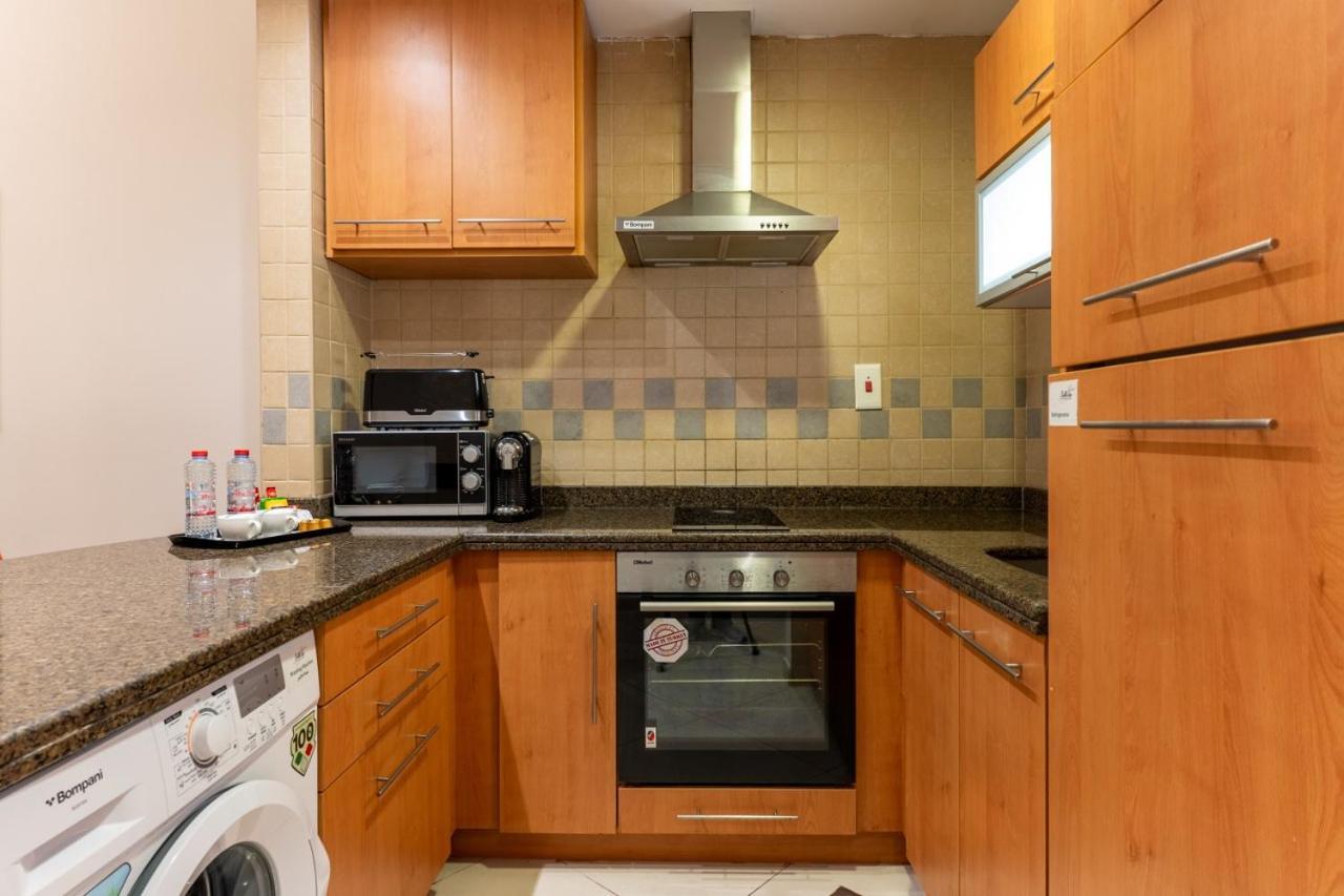 Grand Bellevue Hotel Apartment Дубай Екстериор снимка