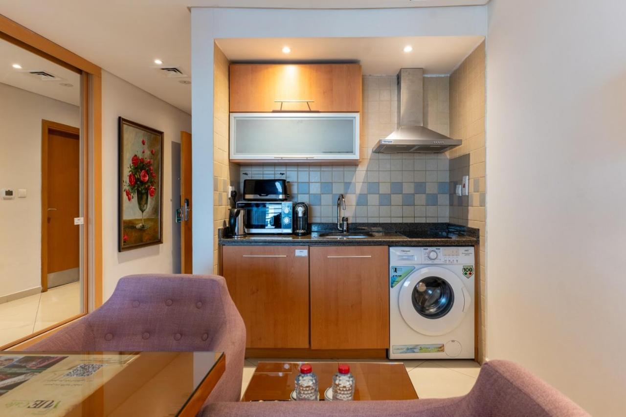 Grand Bellevue Hotel Apartment Дубай Екстериор снимка