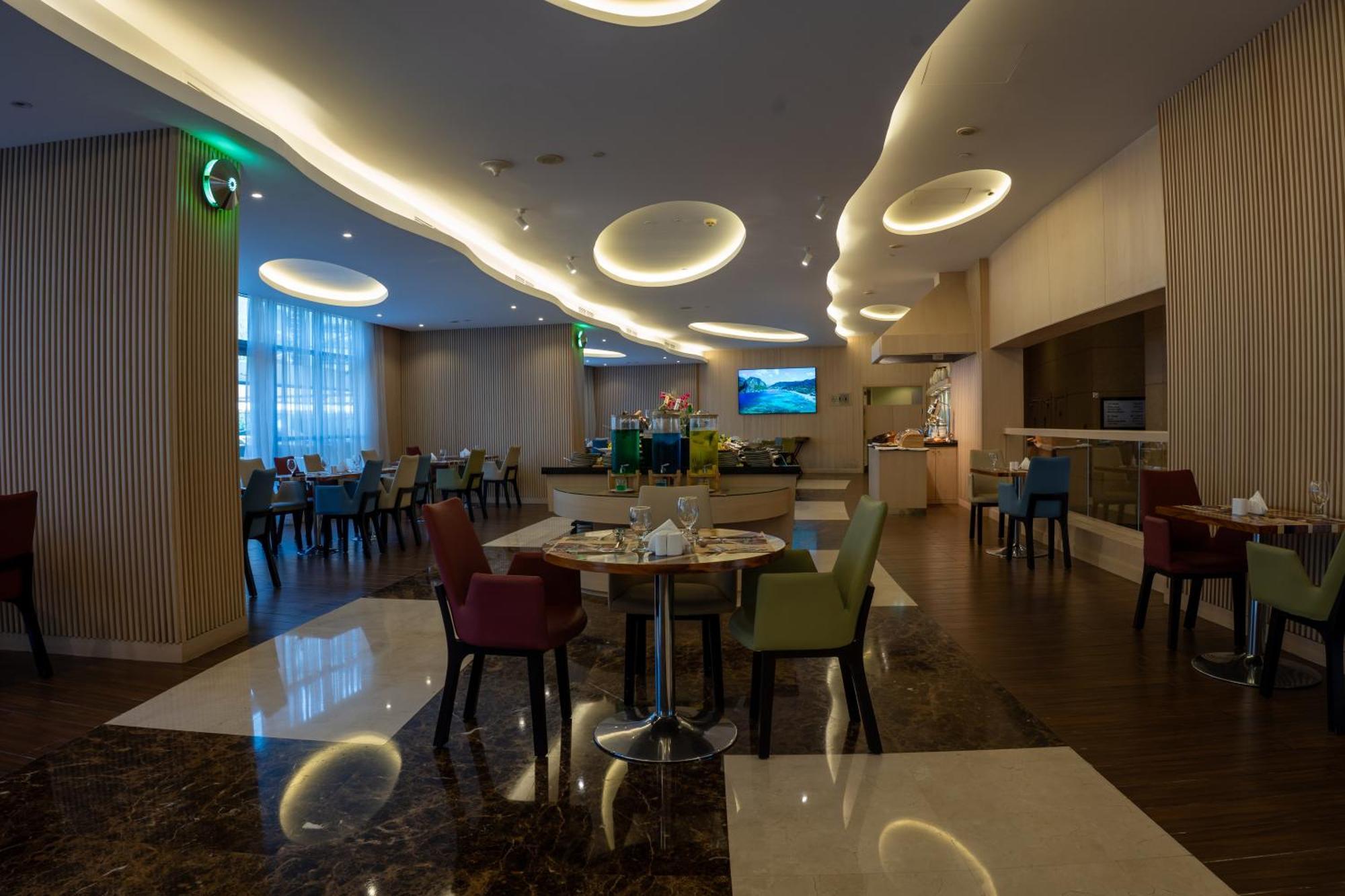 Grand Bellevue Hotel Apartment Дубай Екстериор снимка