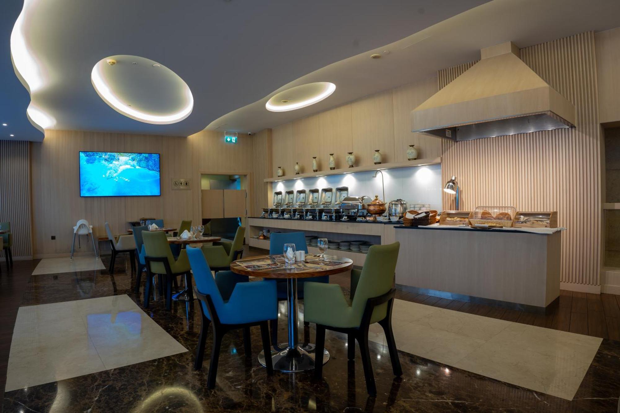 Grand Bellevue Hotel Apartment Дубай Екстериор снимка